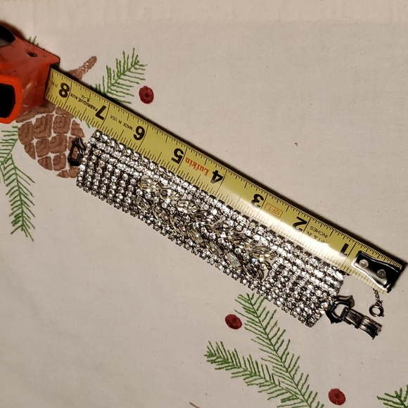 💥SOLD💥Weiss Rhinstone Bracelet - Picture 8 of 8